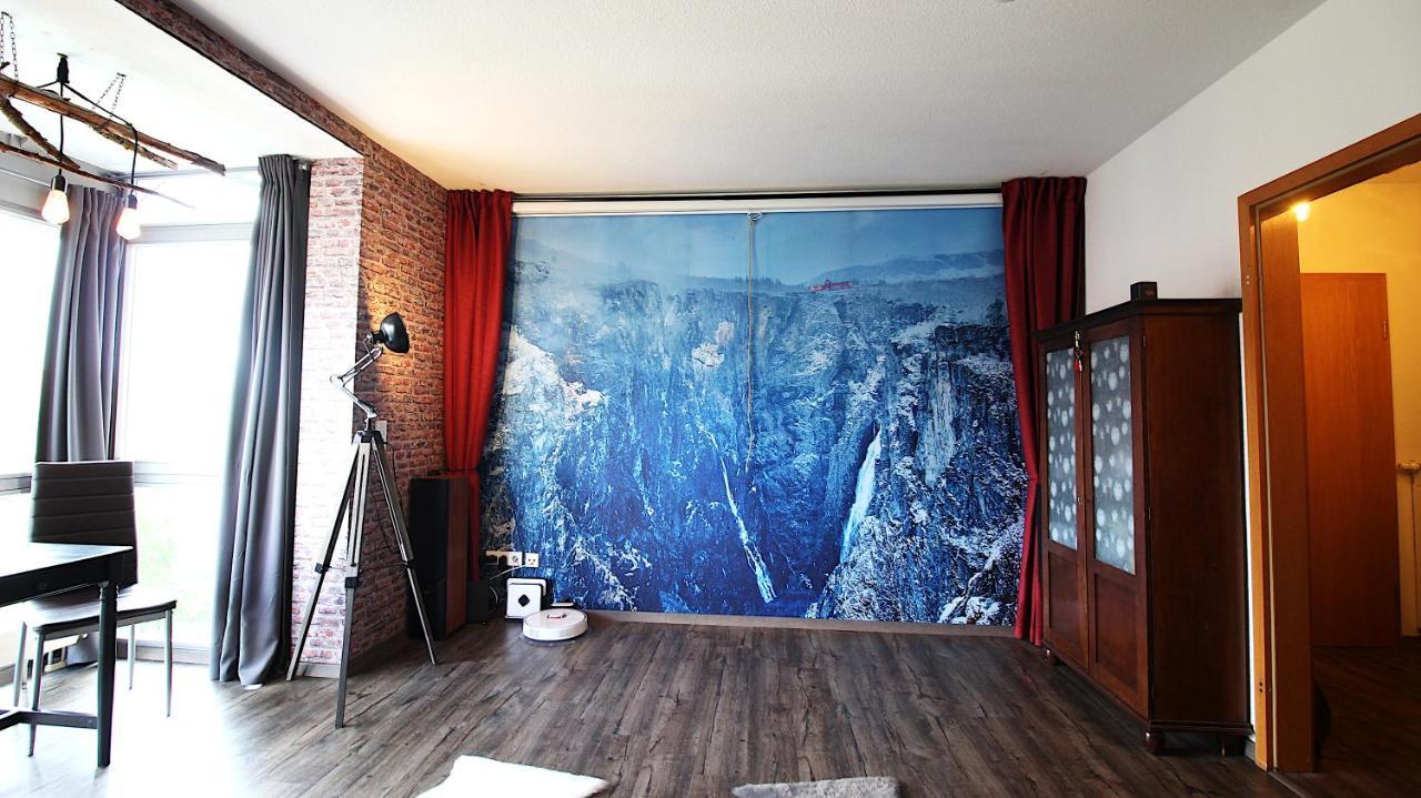 Home Cinema, Parking Space Wurtzbourg Extérieur photo